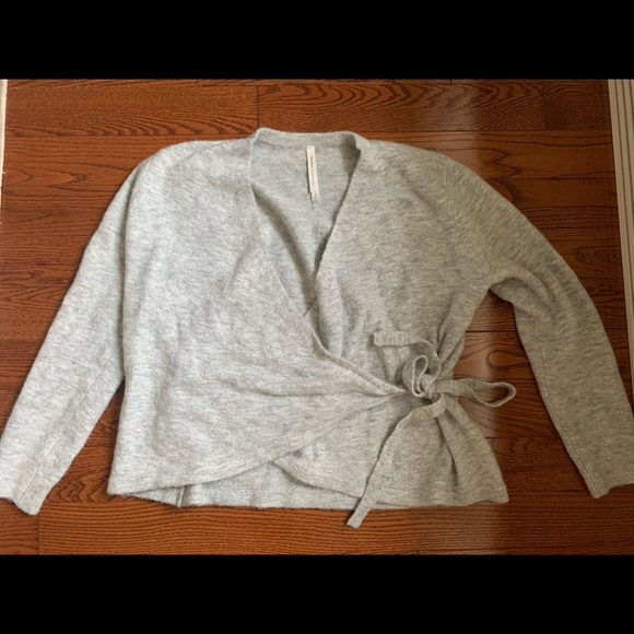 The Group by Babaton/Size M - Picture 1 of 2